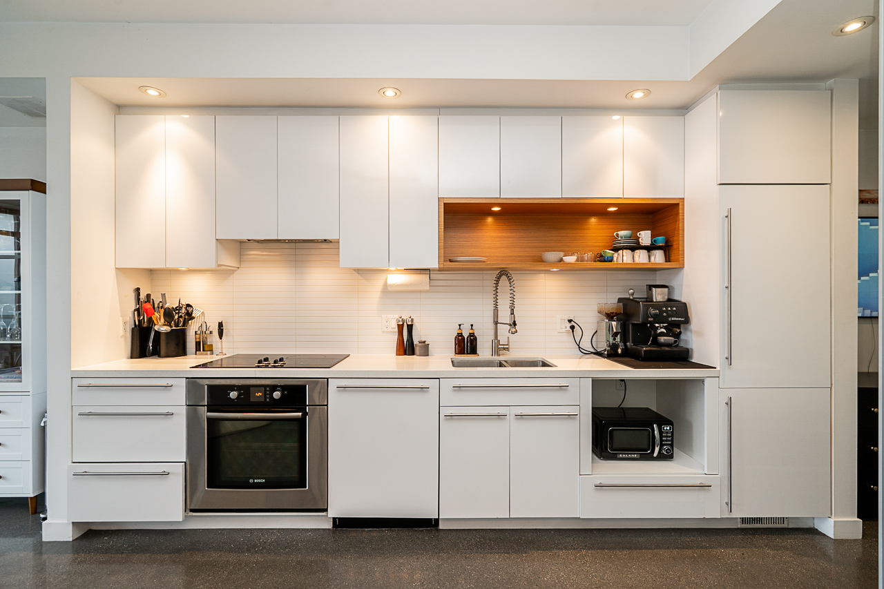 #417 - 256 E. 2nd Avenue